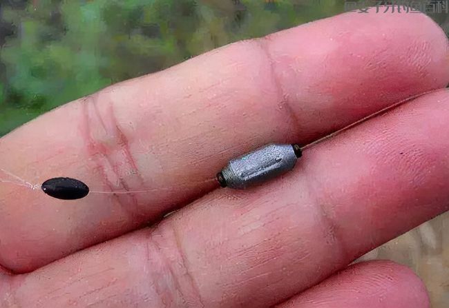 正常悬坠钓法，铅坠上方太空豆是否需要打开？别再被忽悠了