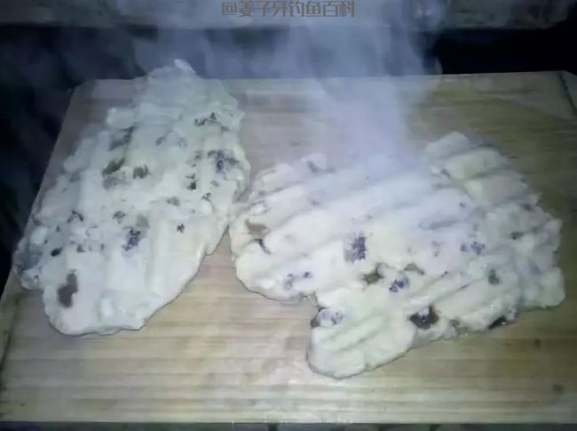 钓鱼饵料：自制红薯钓鱼饵料，鱼疯狂吃口，半天渔货70斤！